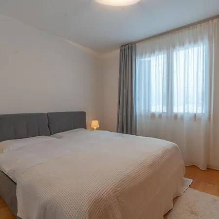 Chesa Blaunca By Interhome Appartement Maloja