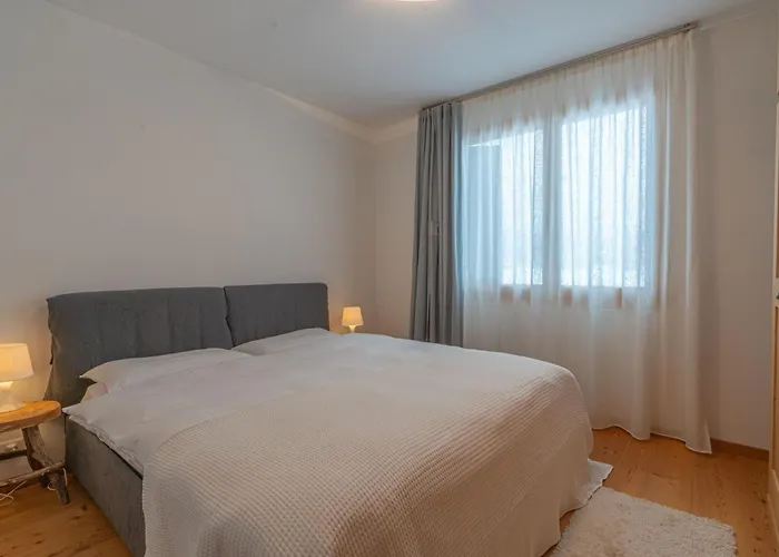 Chesa Blaunca By Interhome Appartement Maloja